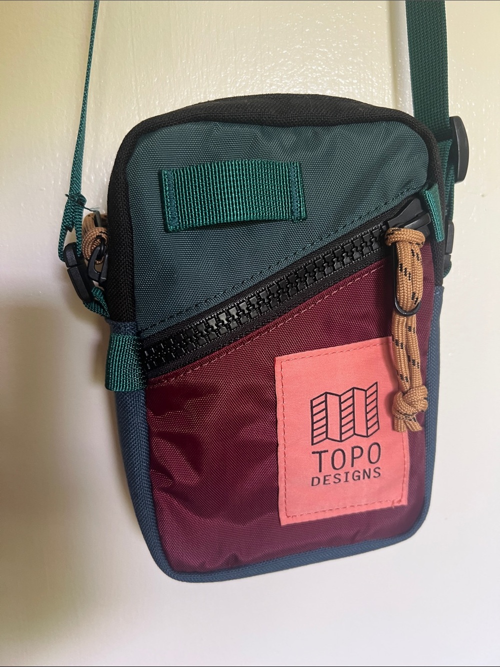 Topo Designs Mini Shoulder Bag
in Zinfandel / Botanic Green color